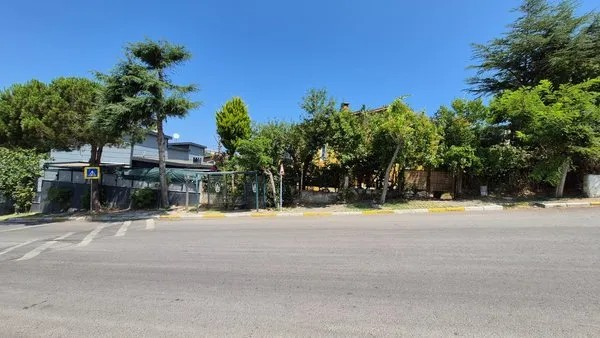 CHP'li başkandan bir skandal daha! Mührü söktü villaya çöktü